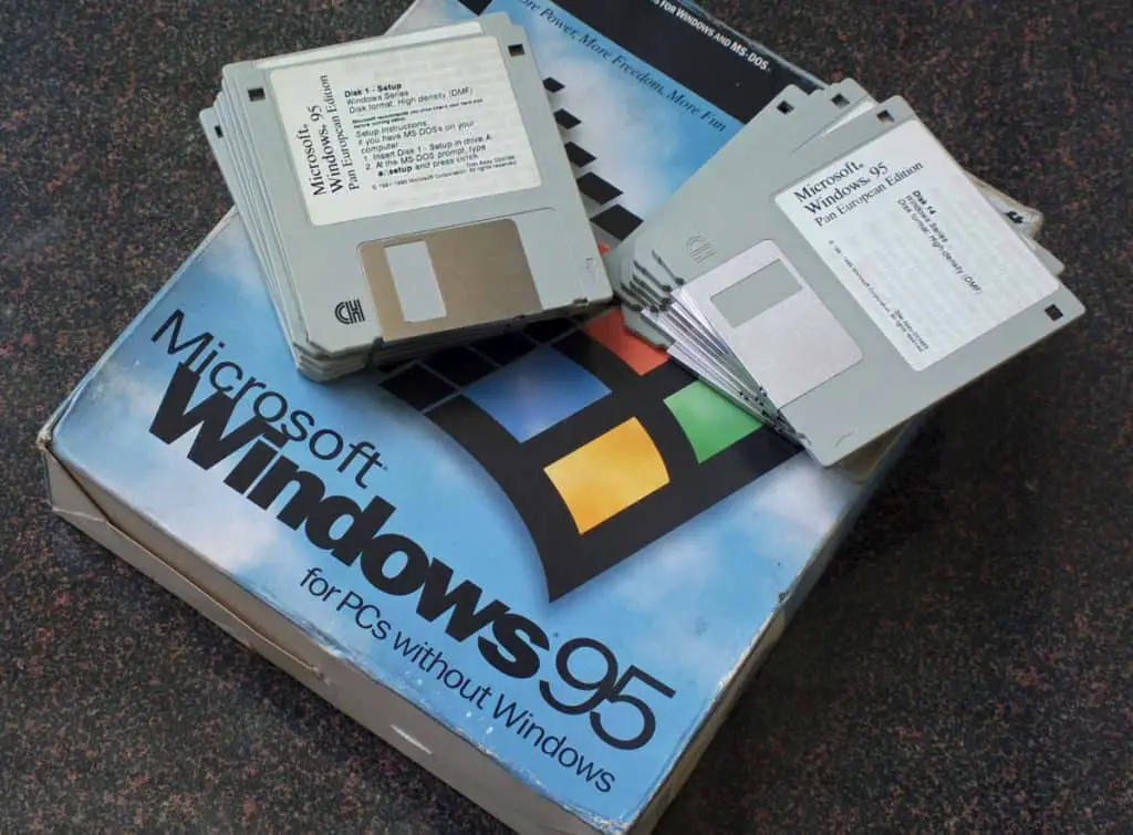 windows 95 osr2 and boot floppy images of puppies